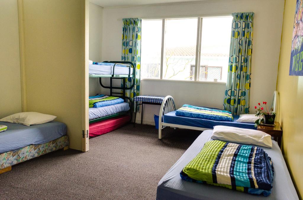 Хостел 42B College House Уонгануи Экстерьер фото