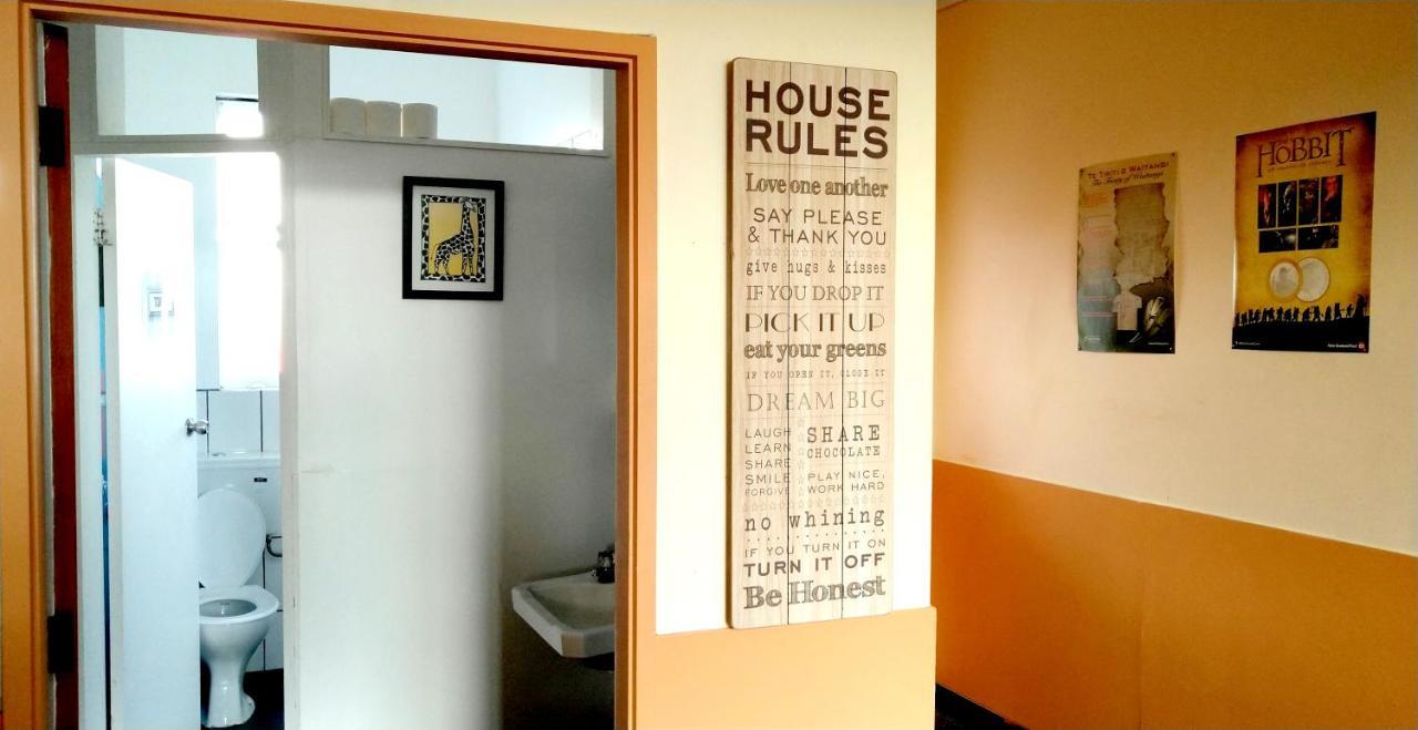 Хостел 42B College House Уонгануи Экстерьер фото