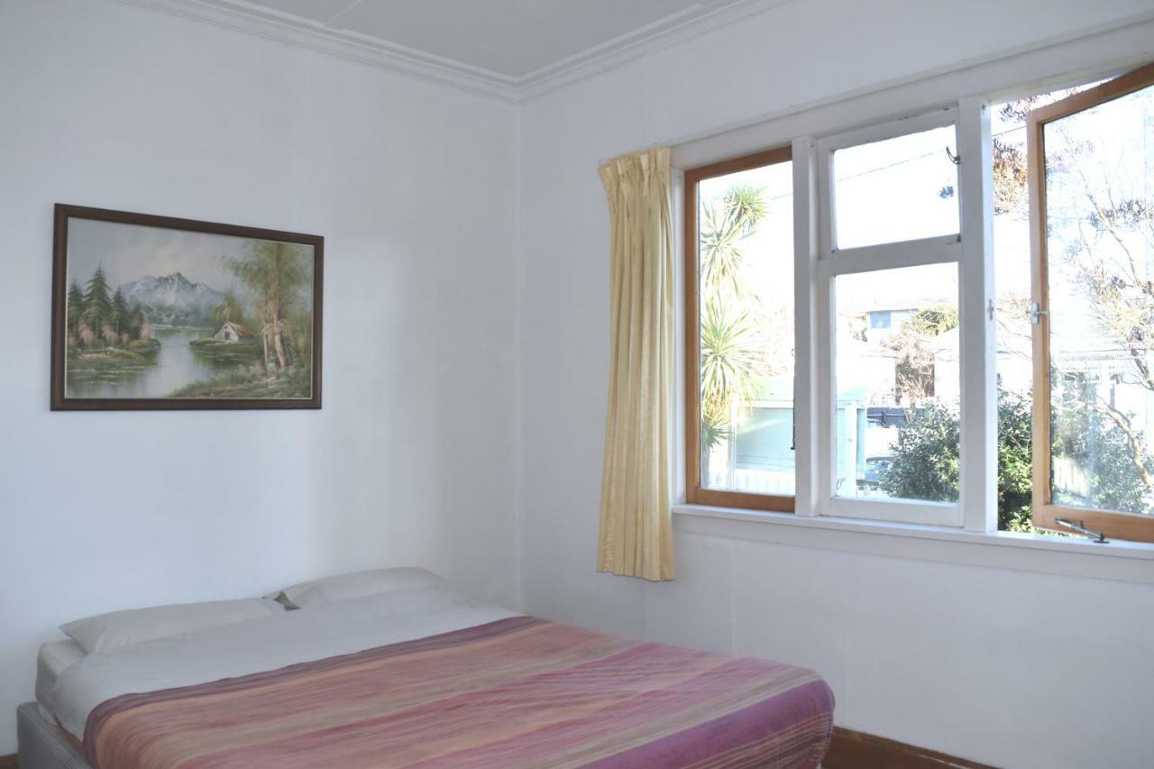 Хостел 42B College House Уонгануи Экстерьер фото